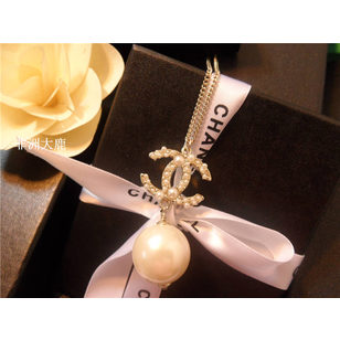 Pearl Pendent Necklace (Short)