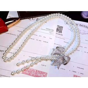 Rhinestone bow knot pearls long necklace