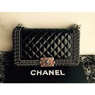 CALFSKIN BOY CHANEL FLA BAG EMBELLISHED WITH INTERLACED CHAINS