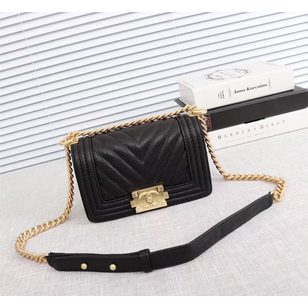 Caviar leather boy flap bag 20cm