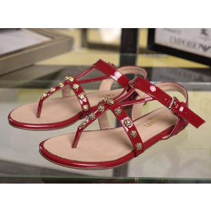 Patent leather flip flop flat