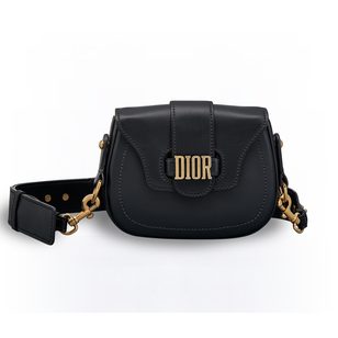 D-FENCE SADDLE BAG IN BLACK CALFSKIN