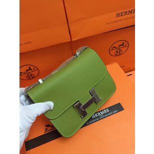 Constance 23 Togo leather