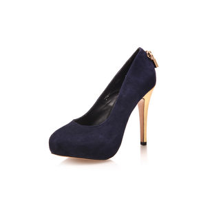 Dark blue suede leather lock pump