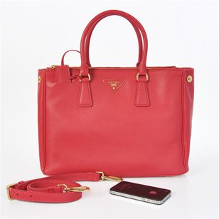 Fuschia Saffiano Leather Classic 33CM Medium Handbag