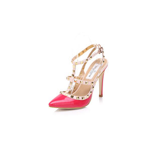 Garavani Rockstud sling back