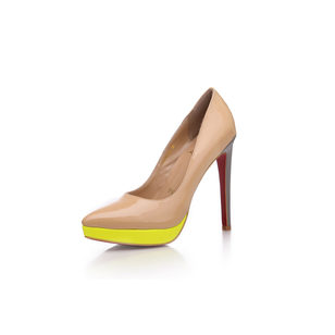 Beige patent leather yellow platform gray pump