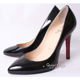 Black Patent pointed pump