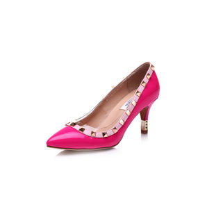 Fuchsia leather with rivet pump