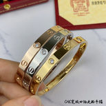 Cartier LOVE bracelet with 4 diamonds