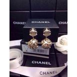 Chanel Cut out pearl pendant earrings