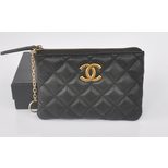 Chanel quilting leather zipper key holder purse