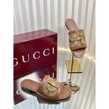 Gucci slippers