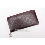 Gucci zip around wallet